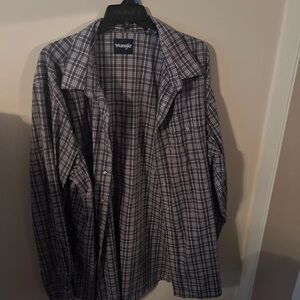 Wrangler purple plaid pearl snap shirt